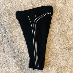 Fabletics cropped leggings
